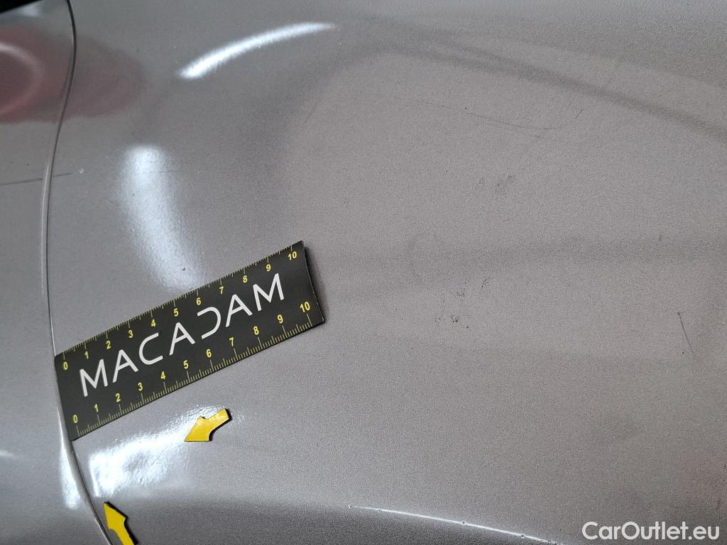  Toyota  C-HR TOYOTA  / 2016 / 5P / SUV 2.0 HYBRIDE 184 GRAPHIC #36