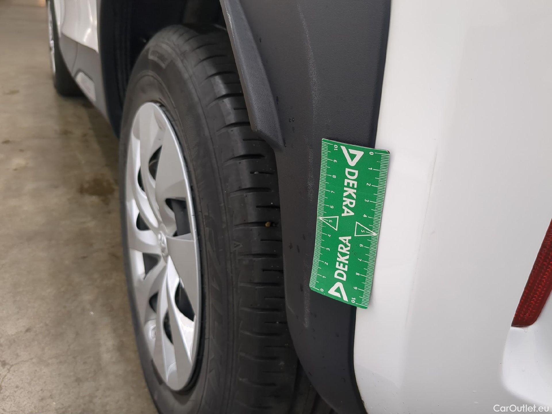  Toyota  Yaris Cross TOYOTA  Hybride / 2021 / 5P / SUV 1.5 HYBRID 116H DYNAMIC AUTO #10