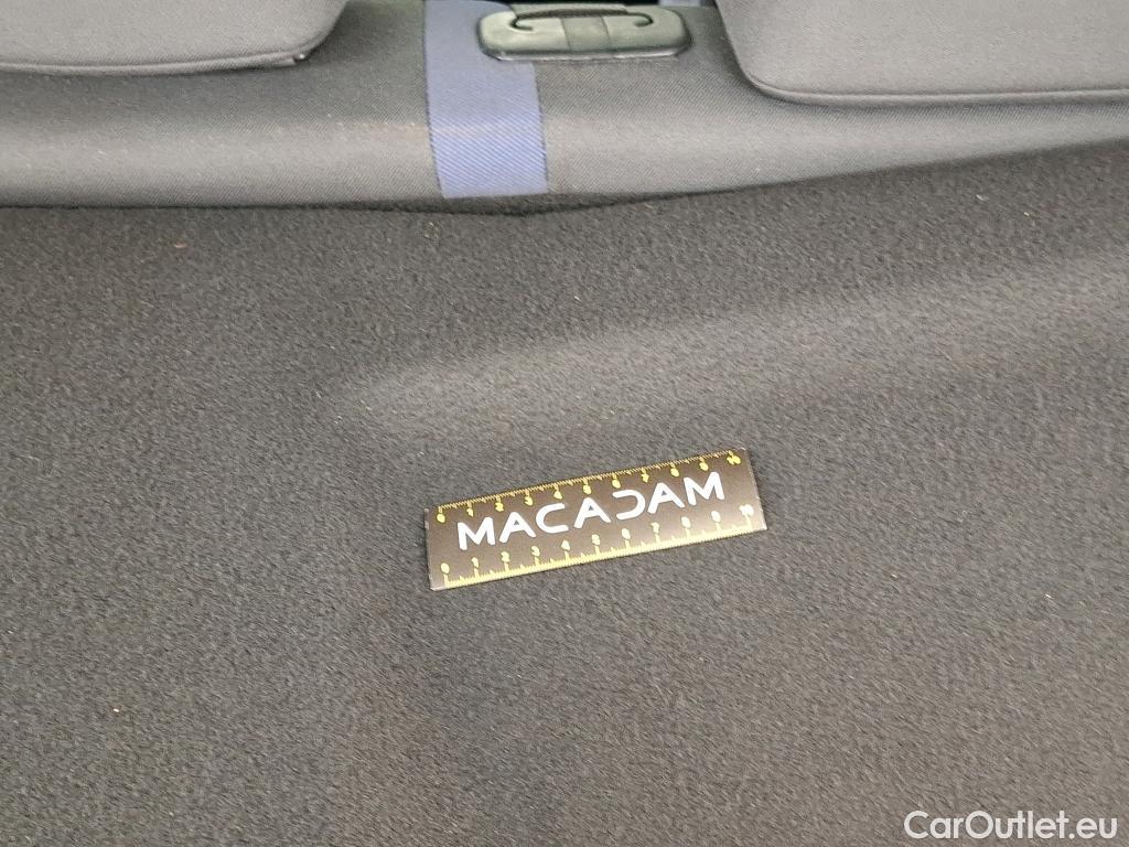  Toyota  C-HR TOYOTA  / 2016 / 5P / SUV 2.0 HYBRIDE 184 GRAPHIC #9