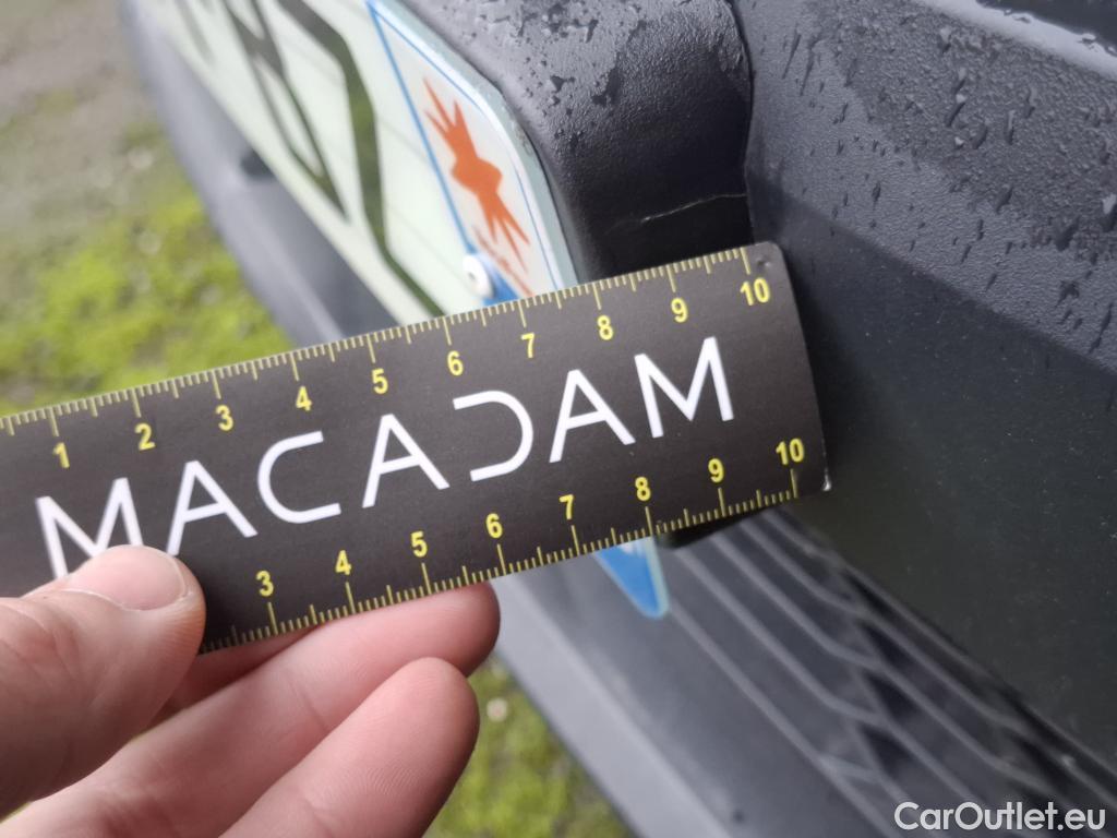  Toyota  C-HR TOYOTA  / 2016 / 5P / SUV 2.0 HYBRIDE 184 GRAPHIC #119