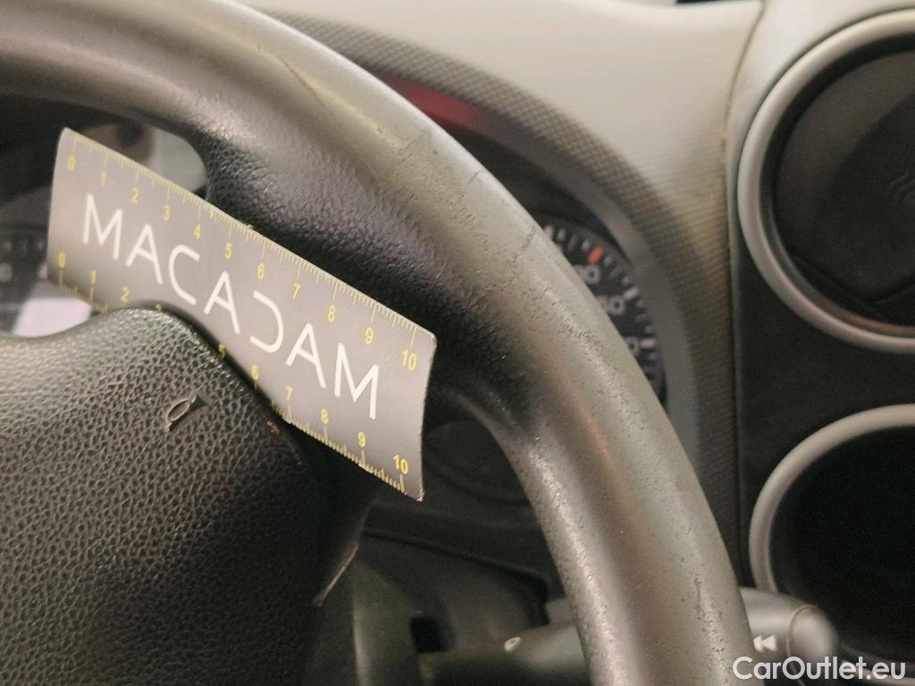  Peugeot  Partner  L1 Premium Pack 1.6 HDi 100CV BVM5 E6 #17