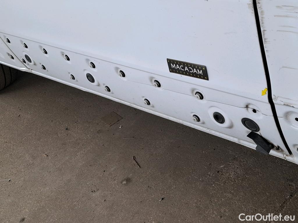  Renault  Trafic RENAULT  / 2019 / 4P / Fourgon tole FG GCF L2H1 1300 dCi 120 #41