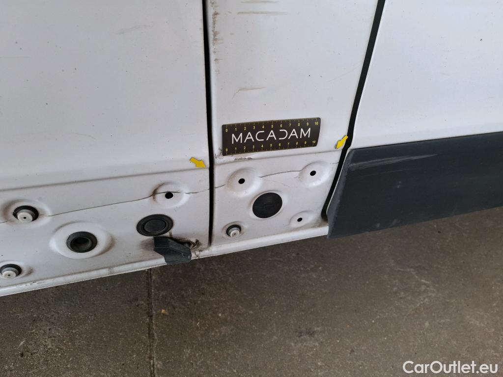  Renault  Trafic RENAULT  / 2019 / 4P / Fourgon tole FG GCF L2H1 1300 dCi 120 #62