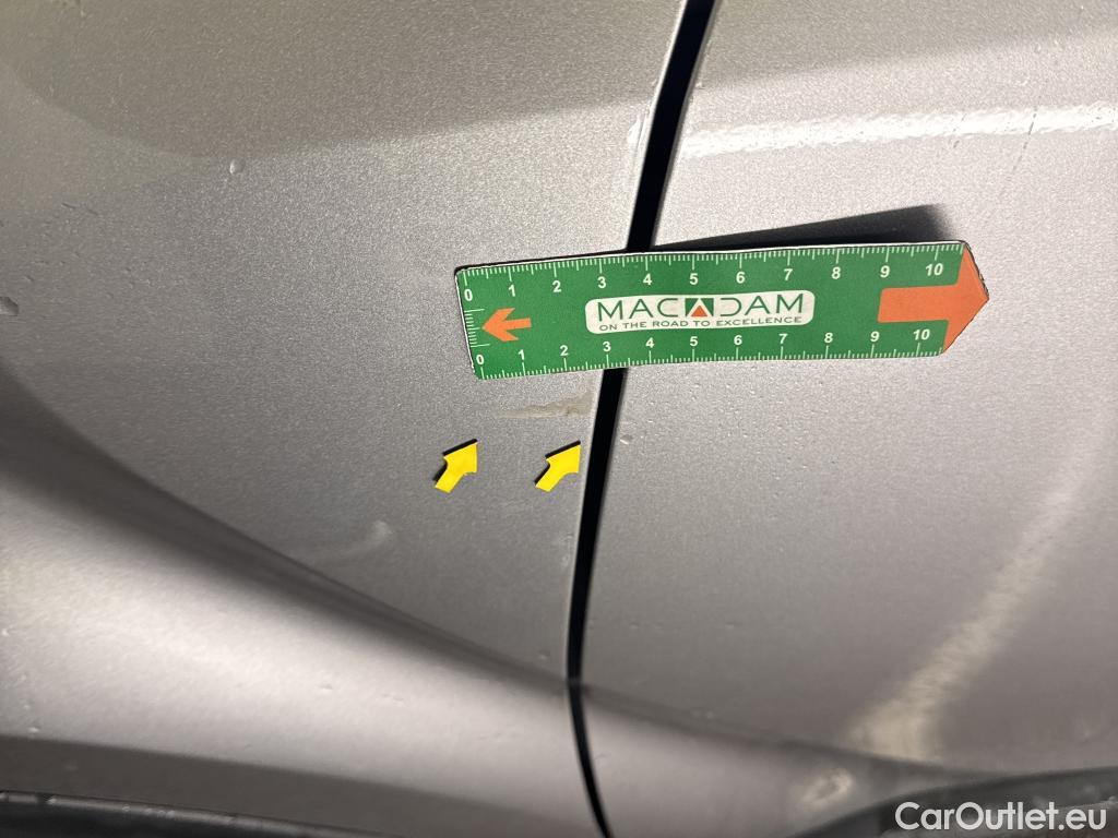  Toyota  C-HR TOYOTA  / 2016 / 5P / SUV 1.8 Hybride 122 Dynamic Business Stage A #16