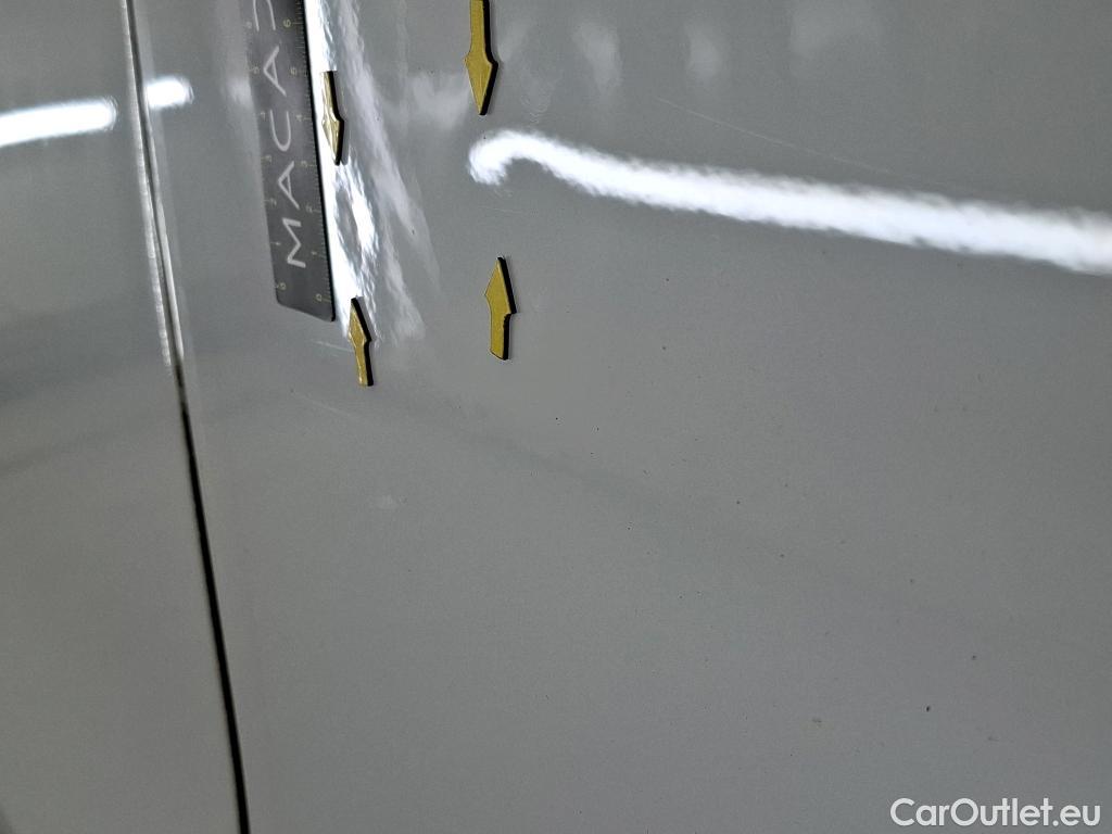  Renault  Trafic RENAULT  / 2019 / 4P / Fourgon tole FG GCF L2H1 1300 dCi 120 #61