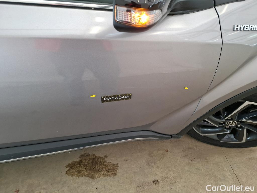  Toyota  C-HR TOYOTA  / 2016 / 5P / SUV 2.0 HYBRIDE 184 GRAPHIC #147