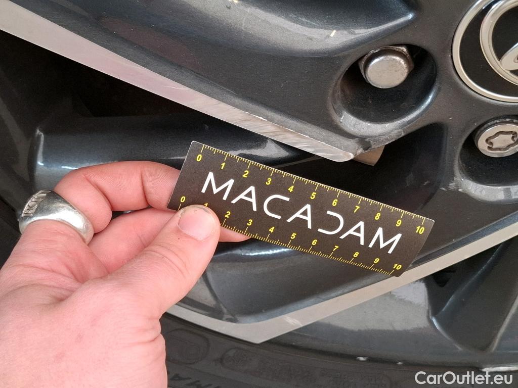  Toyota  C-HR TOYOTA  / 2016 / 5P / SUV 2.0 HYBRIDE 184 GRAPHIC #91