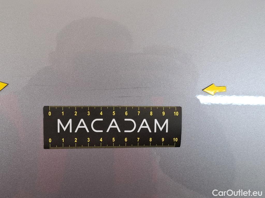  Toyota  C-HR TOYOTA  / 2016 / 5P / SUV 2.0 HYBRIDE 184 GRAPHIC #28