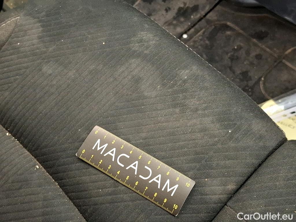  Renault  Trafic RENAULT  / 2019 / 4P / Fourgon tole FG GCF L2H1 1300 dCi 120 #80