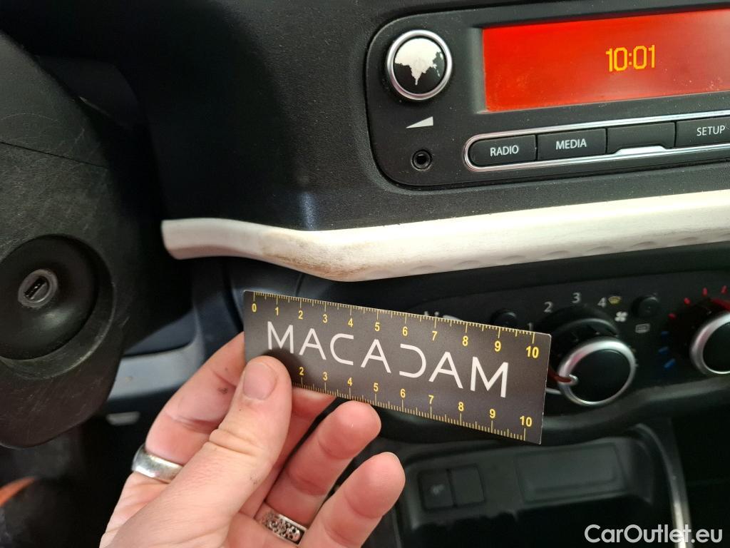  Renault  Twingo RENAULT  5p Berline Zen SCe 75 #13