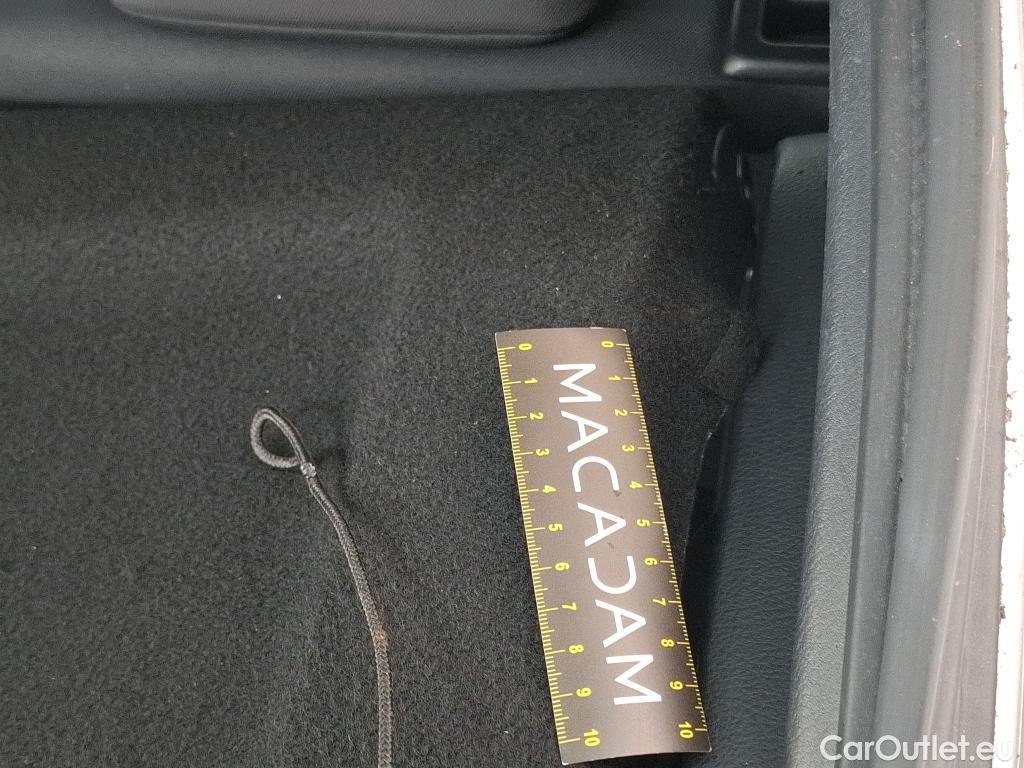  Toyota  C-HR TOYOTA  / 2016 / 5P / SUV 2.0 HYBRIDE 184 GRAPHIC #10