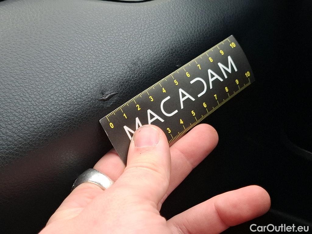  Toyota  C-HR TOYOTA  / 2016 / 5P / SUV 2.0 HYBRIDE 184 GRAPHIC #79