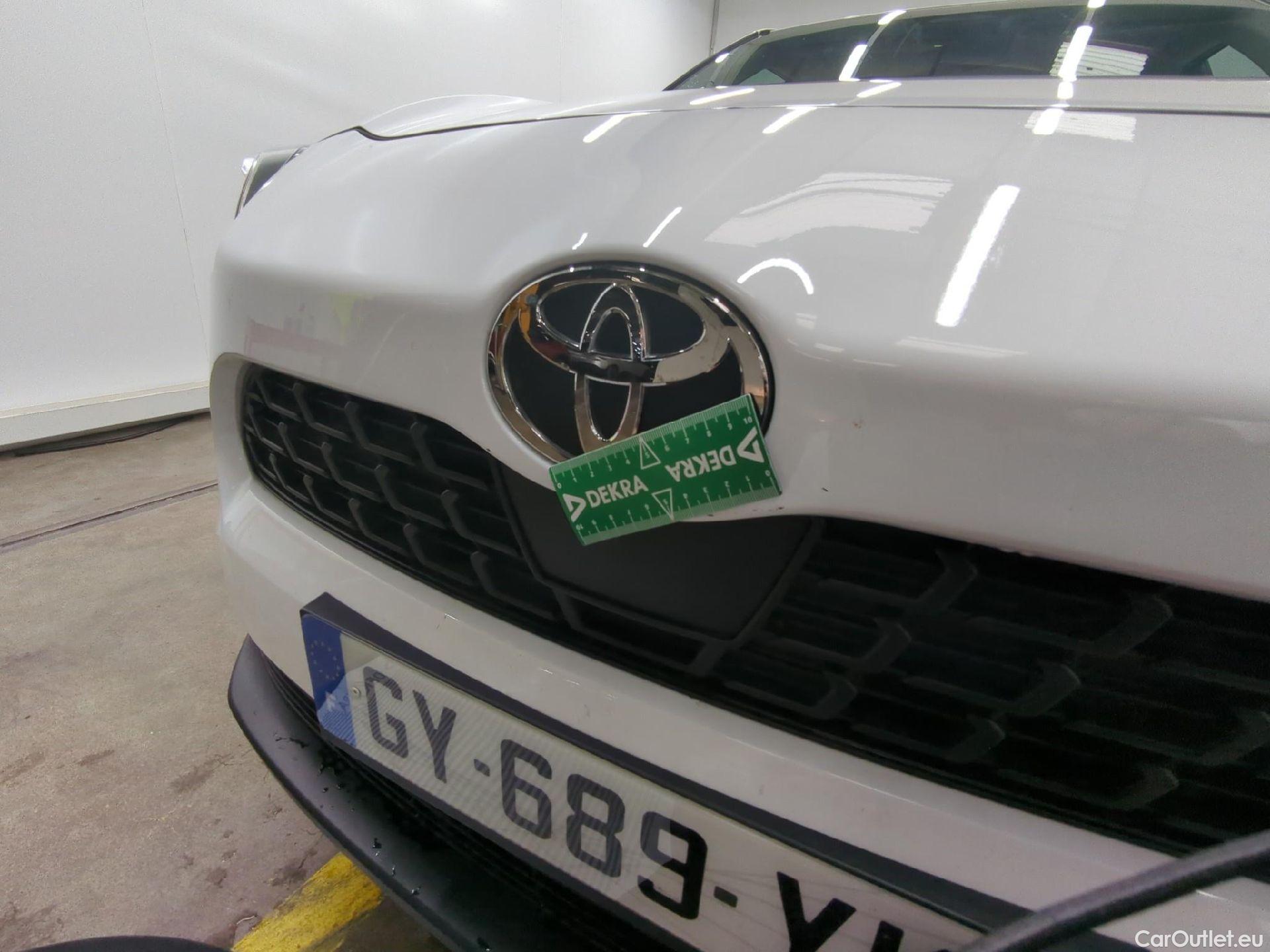  Toyota  Yaris Cross TOYOTA  Hybride / 2021 / 5P / SUV 1.5 HYBRID 116H DYNAMIC AUTO #1