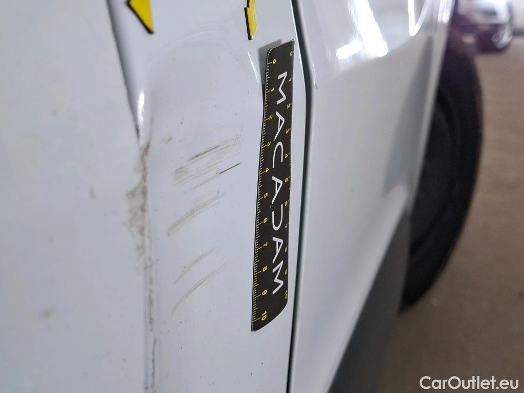  Renault  Trafic RENAULT  / 2019 / 4P / Fourgon tole FG GCF L2H1 1300 dCi 120 #17