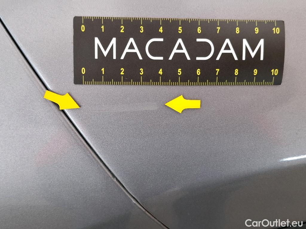  Toyota  C-HR TOYOTA  / 2016 / 5P / SUV 2.0 HYBRIDE 184 GRAPHIC #33