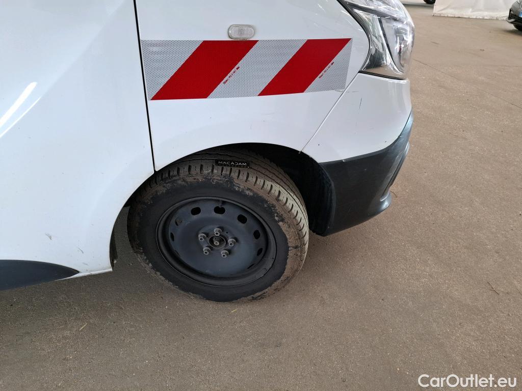  Renault  Trafic RENAULT  / 2019 / 4P / Fourgon tole FG GCF L2H1 1300 dCi 120 #64