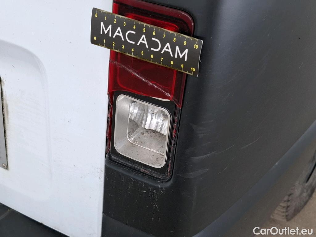  Renault  Trafic RENAULT  / 2019 / 4P / Fourgon tole FG GCF L2H1 1300 dCi 120 #50