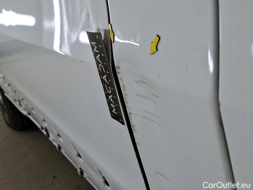  Renault  Trafic RENAULT  / 2019 / 4P / Fourgon tole FG GCF L2H1 1300 dCi 120 #15