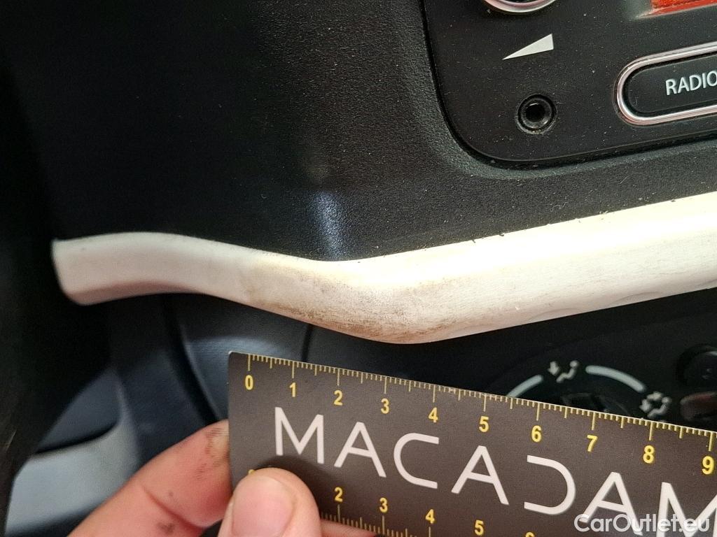  Renault  Twingo RENAULT  5p Berline Zen SCe 75 #14