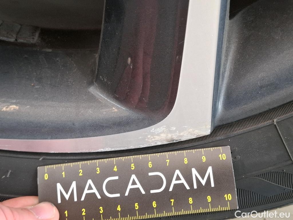  Toyota  C-HR TOYOTA  / 2016 / 5P / SUV 2.0 HYBRIDE 184 GRAPHIC #113