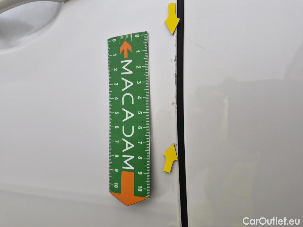  Peugeot  3008  Active Business 1.5 HDi 130CV BVA8 E6d #51