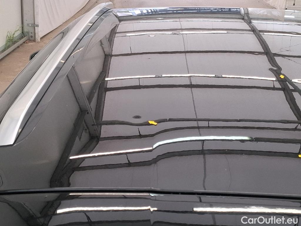  Peugeot  3008 PEUGEOT  / 2020 / 5P / SUV 1.6 HYBRID4 300 E-EAT8 GT #10