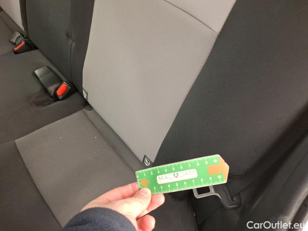  Toyota  Yaris TOYOTA  Hybride / 2017 / 5P / Berline 1.5 VVT-I HYBRID France Business #5