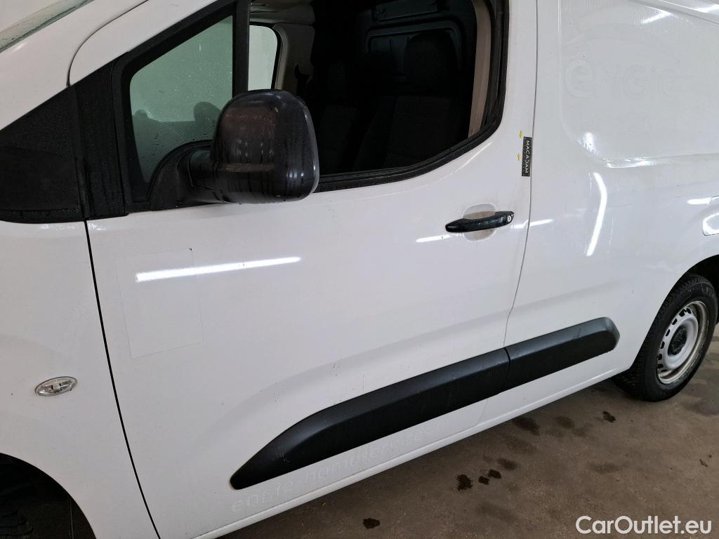  Citroen  Berlingo CITROEN  / 2018 / 4P / Fourgonnette M 650kg BlueHDi 75 S&S BVM Club #43