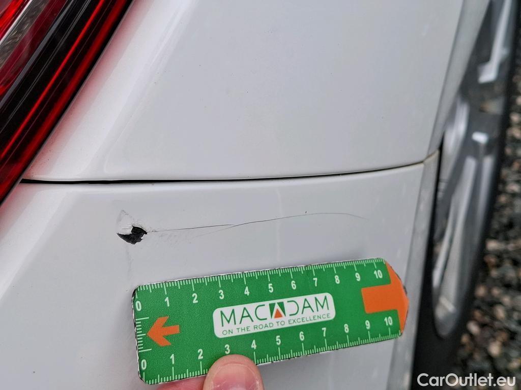  Peugeot  208  Allure Business 1.2 PureTech 110CV BVA6 E6 #6