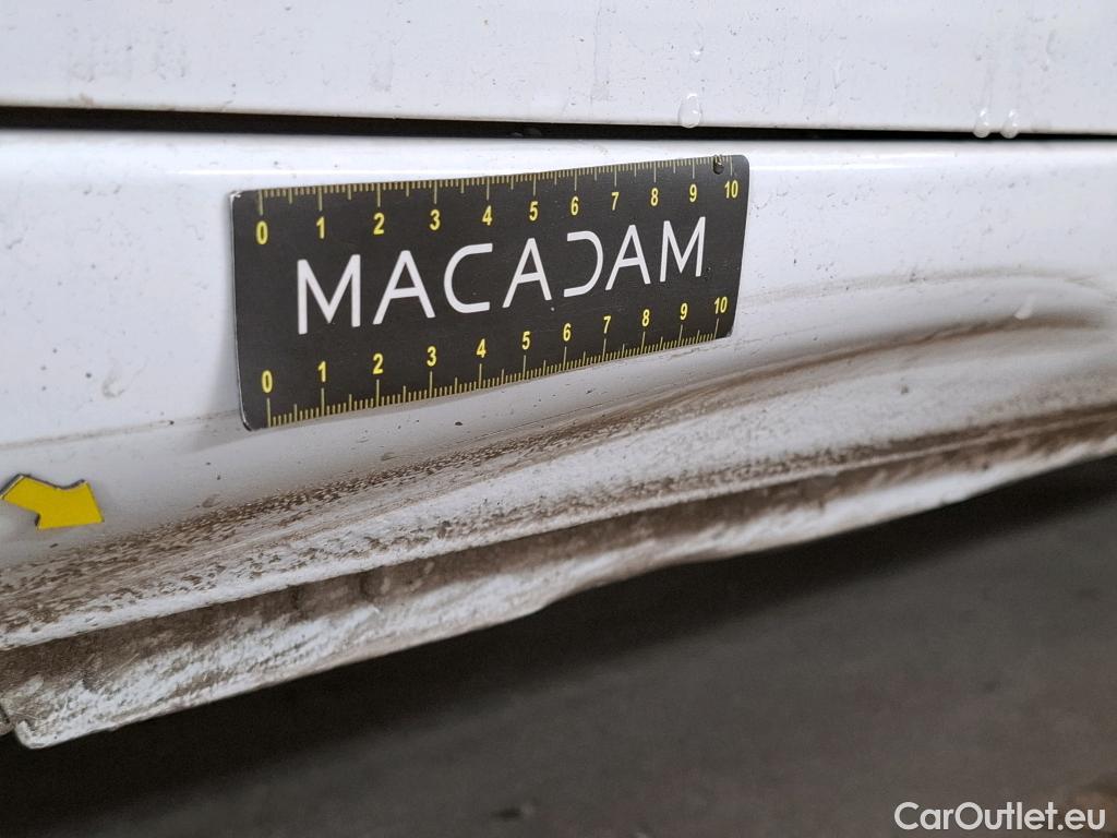  Citroen  Berlingo CITROEN  / 2018 / 4P / Fourgonnette M 650kg BlueHDi 75 S&S BVM Club #9