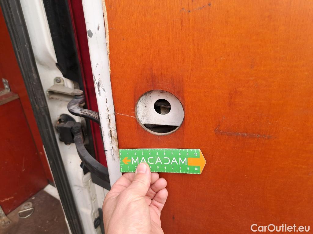  Citroen  Jumper CITROEN  CA VU 4p Fourgon 35 L3H2 BlueHDi 130 BVM6 Cab App Confort #28