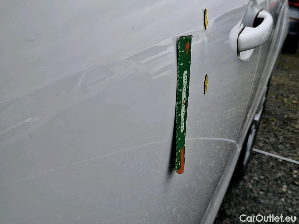  Peugeot  208  Allure Business 1.2 PureTech 110CV BVA6 E6 #10