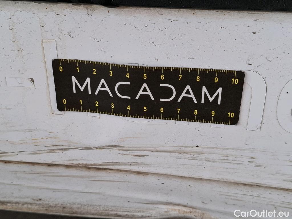  Citroen  Berlingo CITROEN  / 2018 / 4P / Fourgonnette M 650kg BlueHDi 75 S&S BVM Club #32