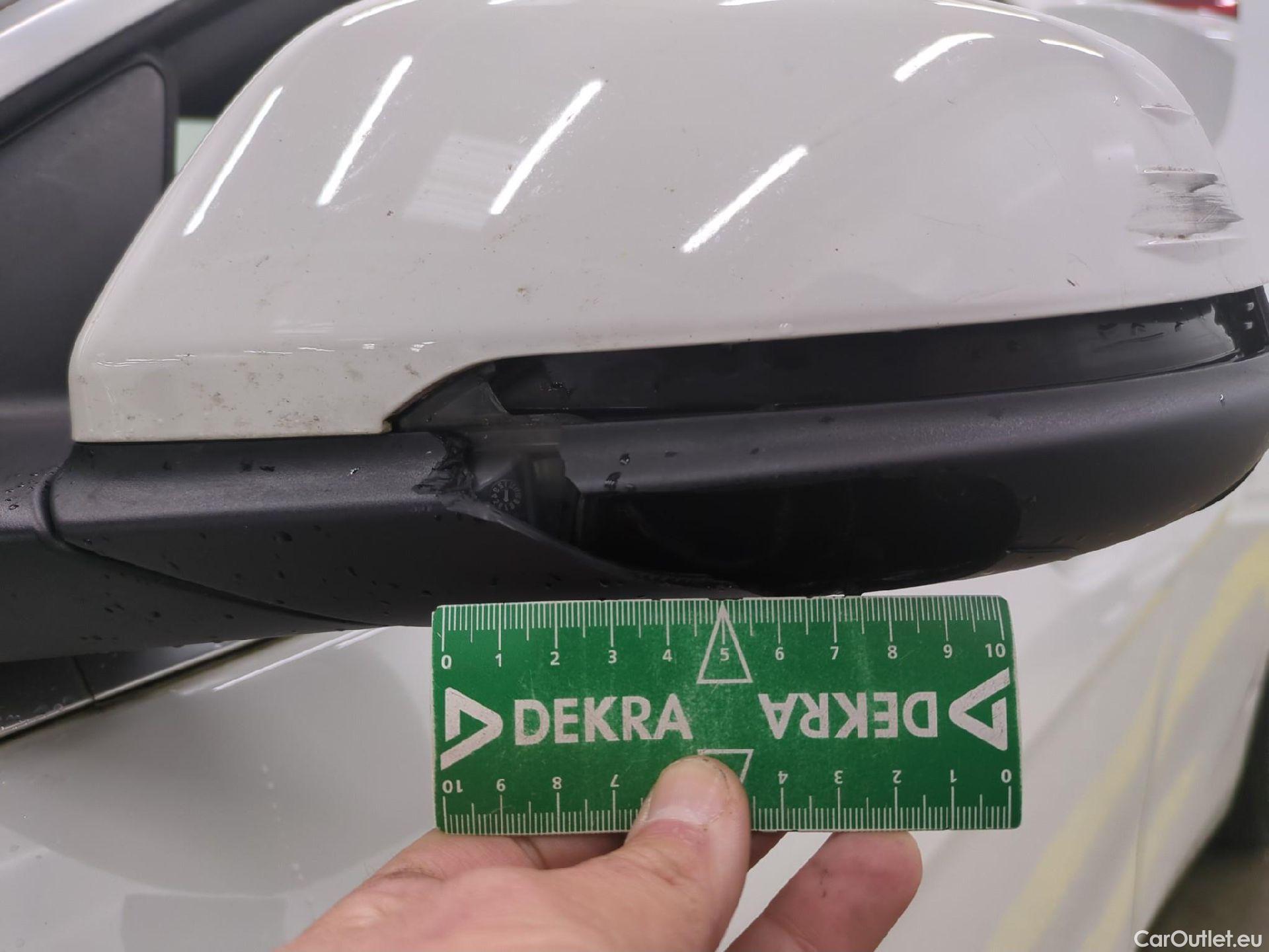  Bmw  Serie 2 BMW Série 2 Gran Coupé / 2019 / 4P / Berline 218I AUTO Business Design #24