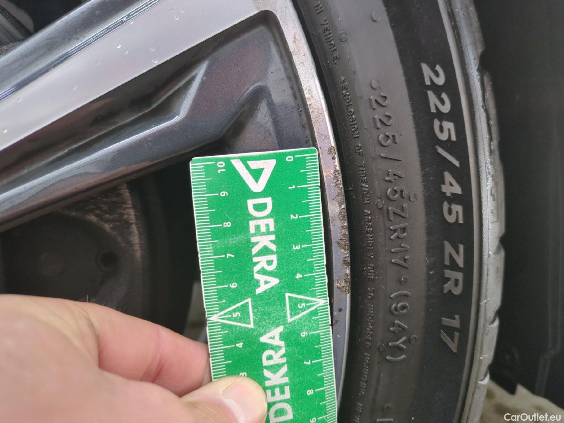  Bmw  Serie 2 BMW Série 2 Gran Coupé / 2019 / 4P / Berline 218I AUTO Business Design #13