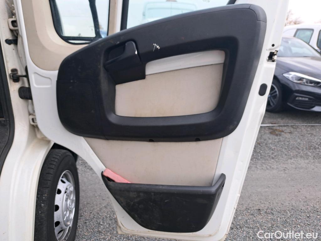  Citroen  Jumper CITROEN  CA VU 4p Fourgon 35 L3H2 BlueHDi 130 BVM6 Cab App Confort #31