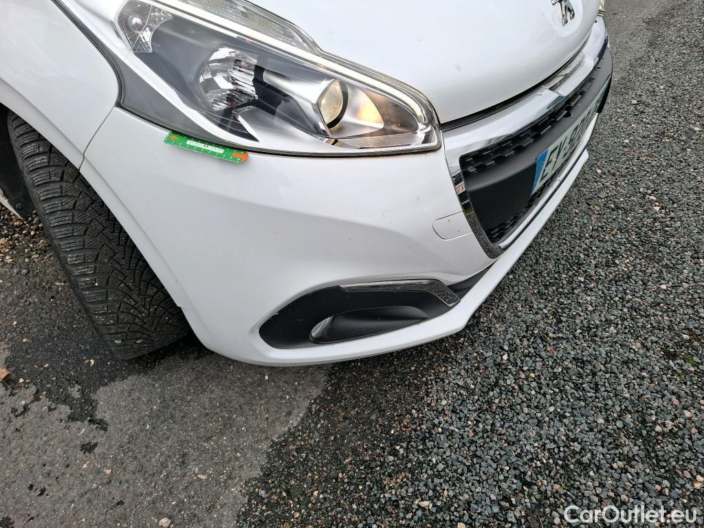  Peugeot  208  Allure Business 1.2 PureTech 110CV BVA6 E6 #3