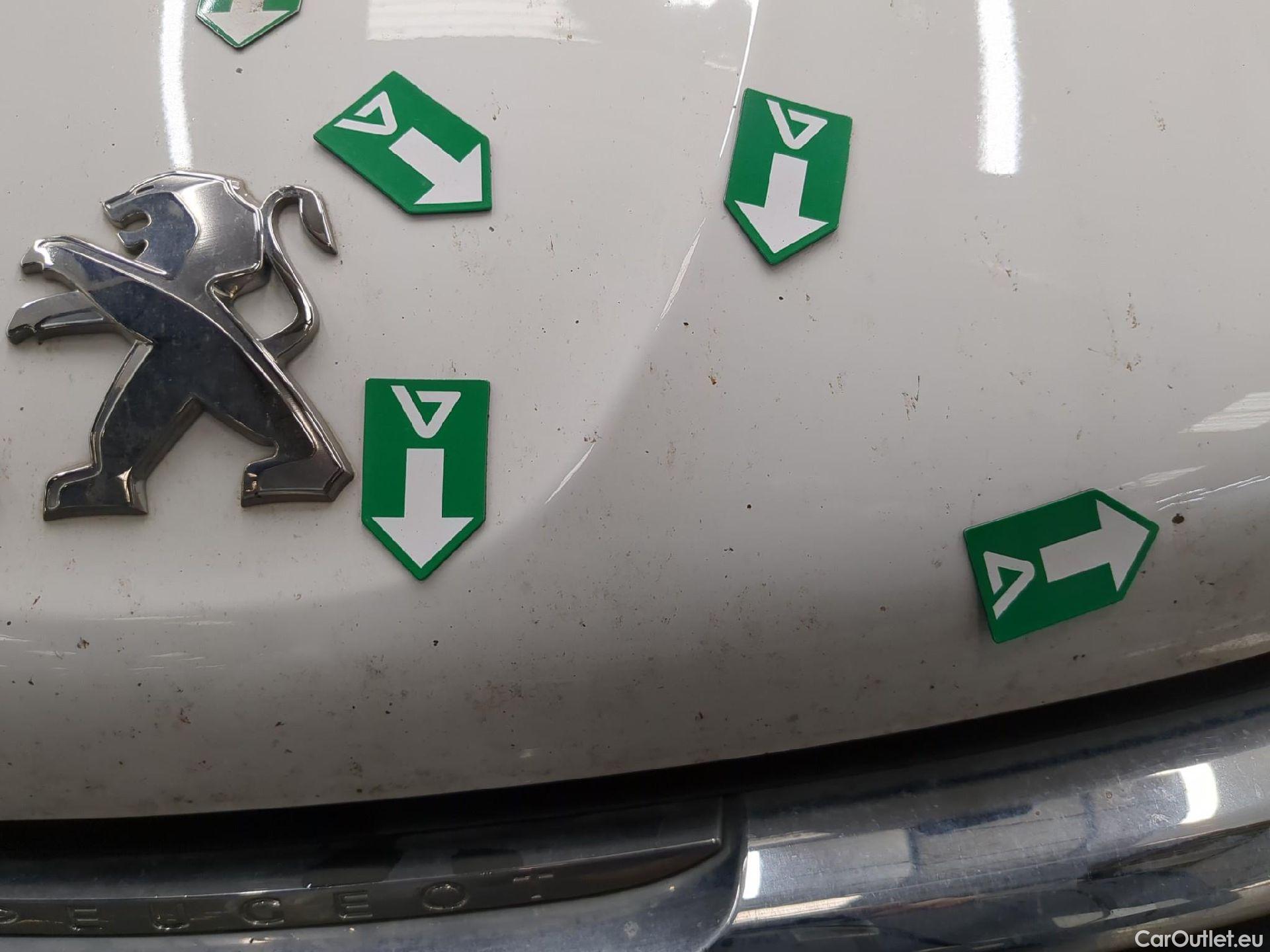  Peugeot  208  Affaire Premium Pack 1.2 80CV BVM5 E6dT #17