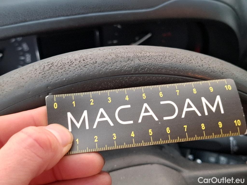  Citroen  Berlingo CITROEN  / 2018 / 4P / Fourgonnette M 650kg BlueHDi 75 S&S BVM Club #42