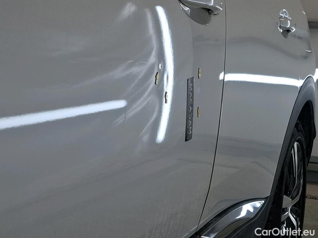  Peugeot  3008 PEUGEOT  / 2020 / 5P / SUV 1.6 HYBRID4 300 E-EAT8 GT #24