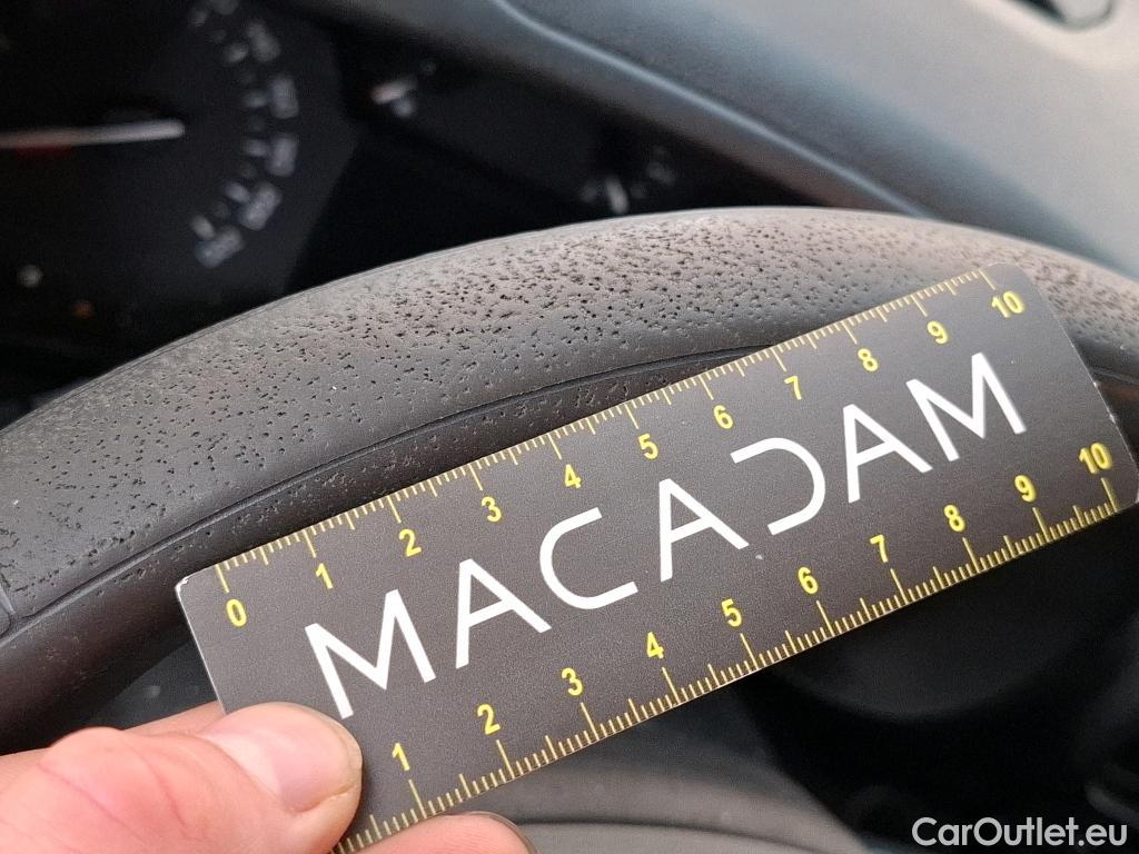  Citroen  Berlingo CITROEN  / 2018 / 4P / Fourgonnette M 650kg BlueHDi 75 S&S BVM Club #40