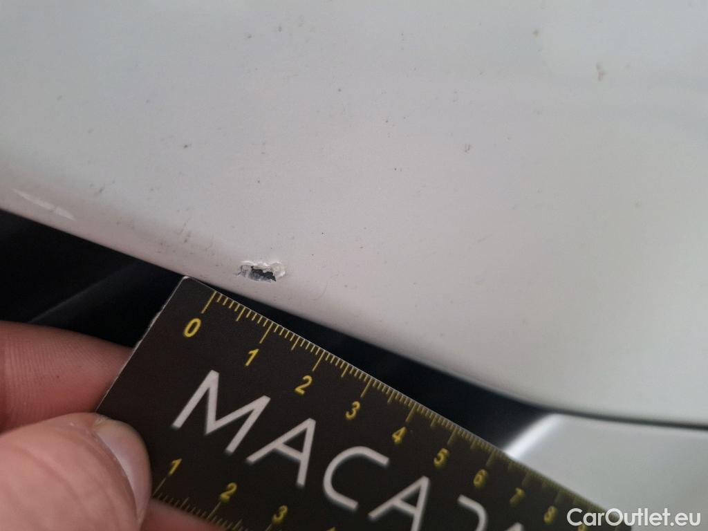  Peugeot  3008 PEUGEOT  / 2020 / 5P / SUV 1.6 HYBRID4 300 E-EAT8 GT #46