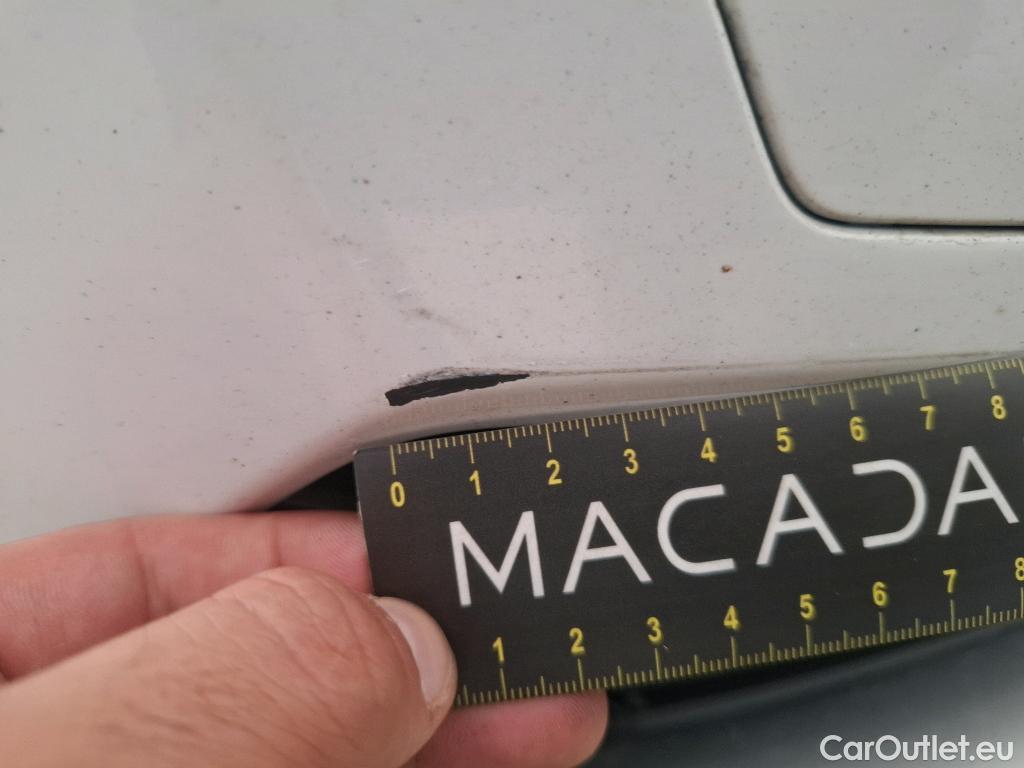  Peugeot  3008 PEUGEOT  / 2020 / 5P / SUV 1.6 HYBRID4 300 E-EAT8 GT #42