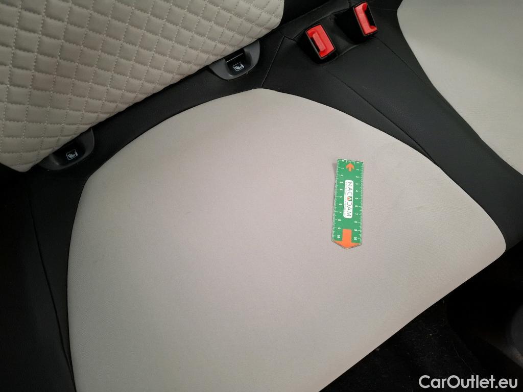  Fiat  500 FIAT  / 2015 / 3P / Berline Hybrid 1.0 BSG 70 ch Dolcevita #7