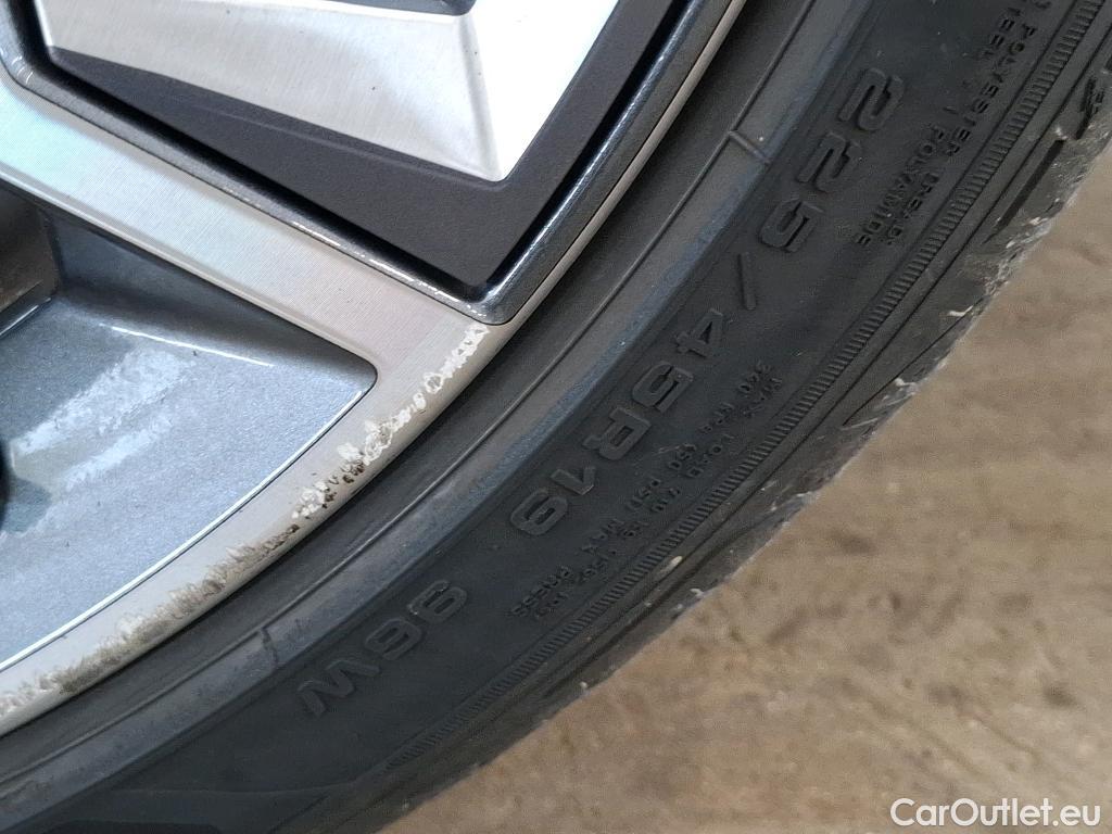  Bmw  X2 BMW  / 2017 / 5P / SUV xDrive25e M Sport X BVA6 #4