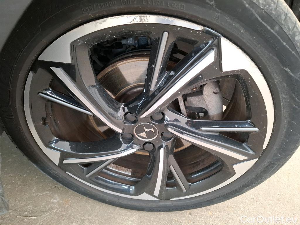  DS  DS7 DS DS 7 Crossback / 2017 / 5P / SUV E-TENSE 4x4 300 Louvre(SL)
 #23