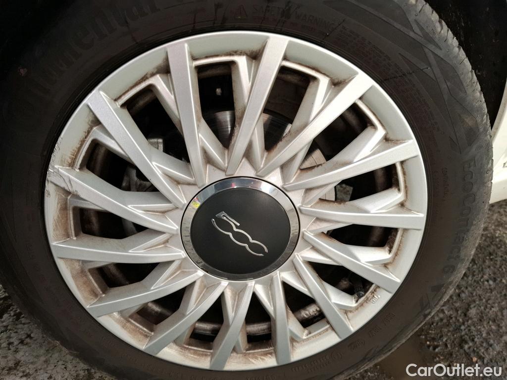  Fiat  500 FIAT  / 2015 / 3P / Berline Hybrid 1.0 BSG 70 ch Dolcevita #10