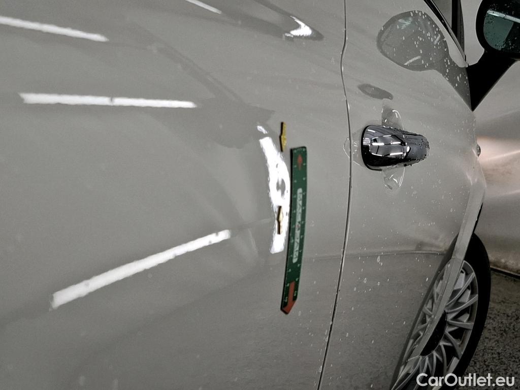  Fiat  500 FIAT  / 2015 / 3P / Berline Hybrid 1.0 BSG 70 ch Dolcevita #4