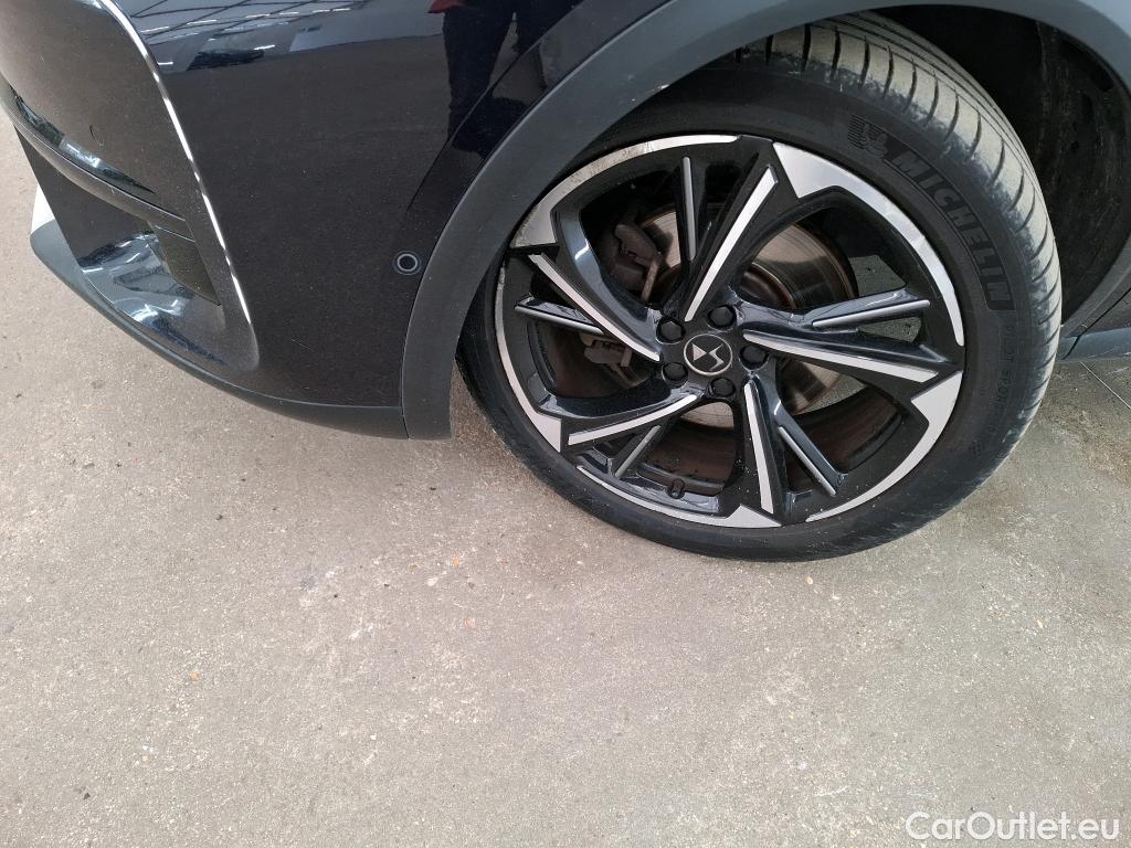  DS  DS7 DS DS 7 Crossback / 2017 / 5P / SUV E-TENSE 4x4 300 Louvre(SL)
 #9