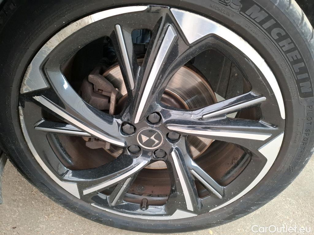  DS  DS7 DS DS 7 Crossback / 2017 / 5P / SUV E-TENSE 4x4 300 Louvre(SL)
 #10